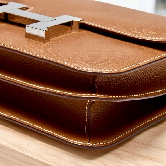 SOLD! HERMES Constance 18 Mini Gold Epsom Leather PHW. Stamp B! - Picture 10 of 16